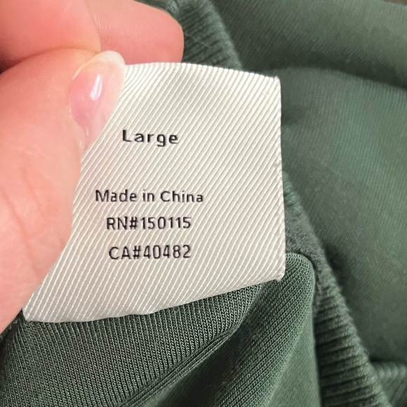 Varley Kelly Half Zip Doublesoft Sweat 2.0 in Cilantro - Picture 12 of 13